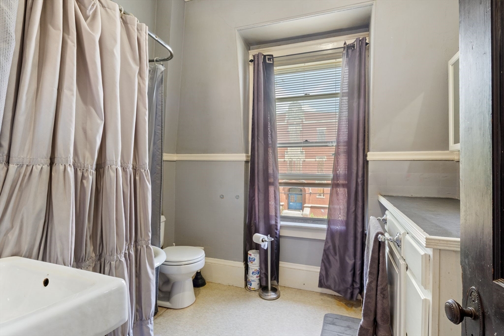22 Porter Street Lynn, MA 01902 - Photo 14 of 29