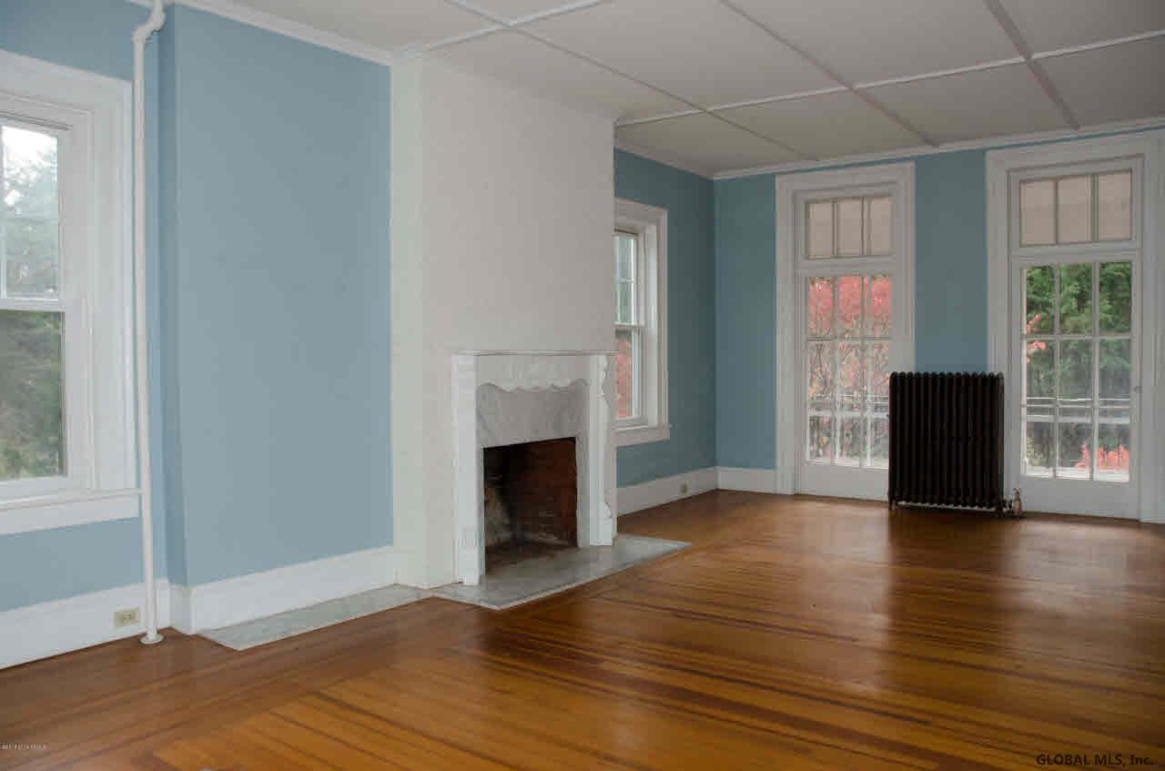 3 Locust Grove Road Saratoga Springs, NY 12866 - Photo 11 of 30 Photo 11