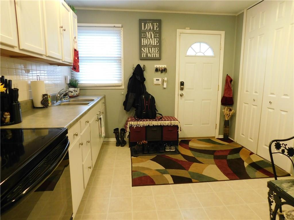1804 Ruth Drive Indianapolis, IN 46240 - Photo 10 of 24 Gallery Image 10