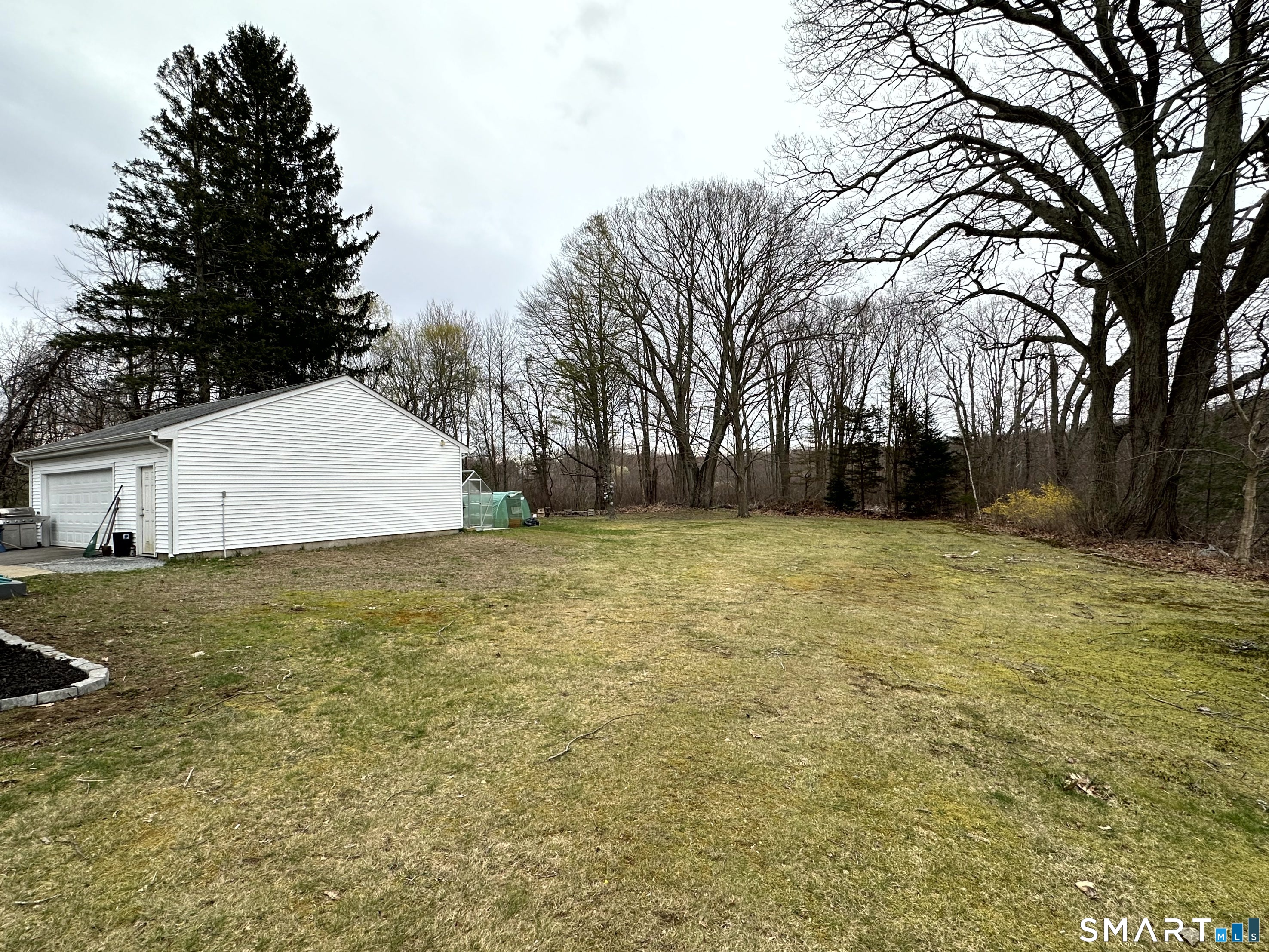 320 Halls Hill Road Colchester, CT 06415 - Photo 4 of 18