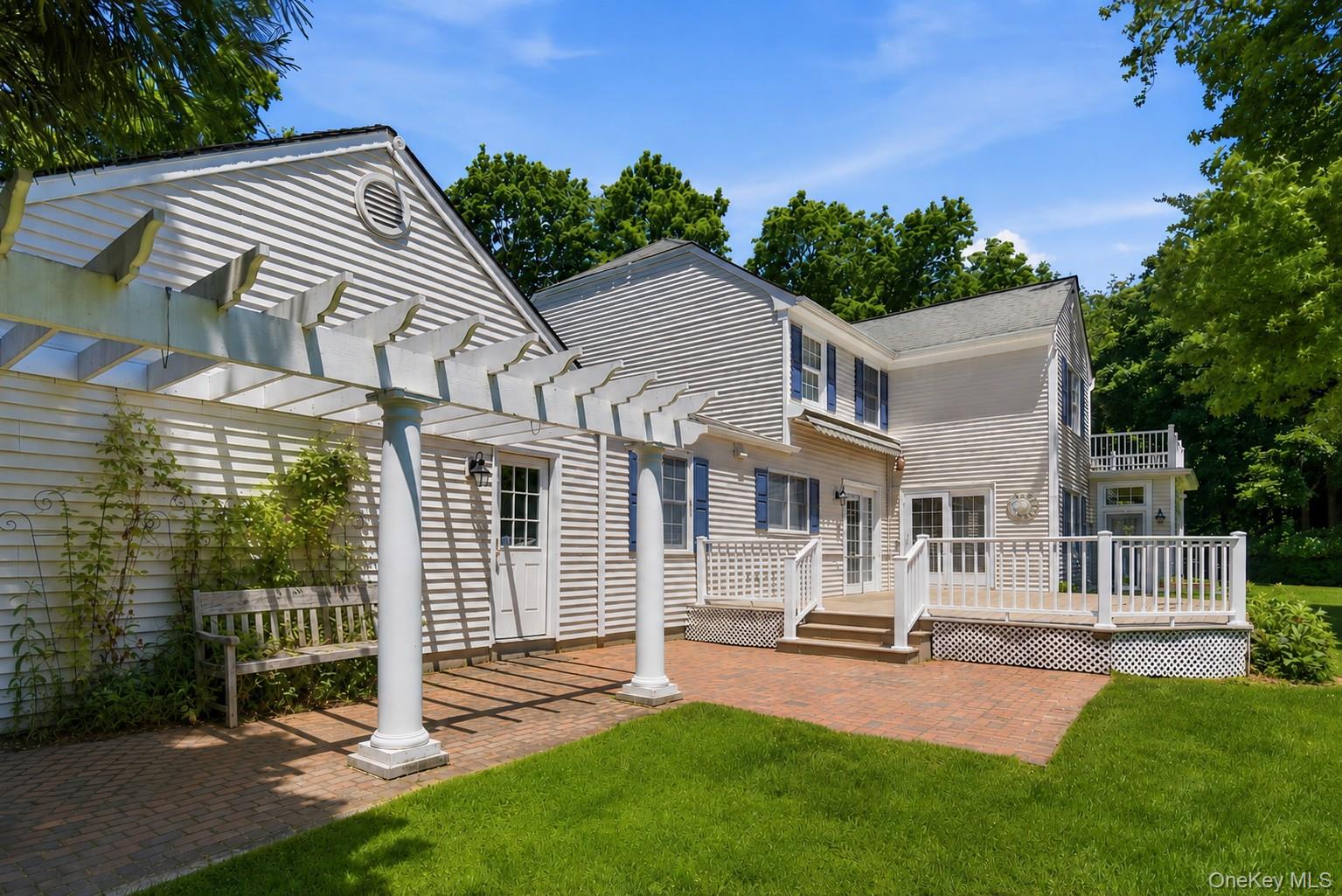 54 Snake Hill Road Cold Spring Harbor, NY 11724 - Photo 2 of 2
