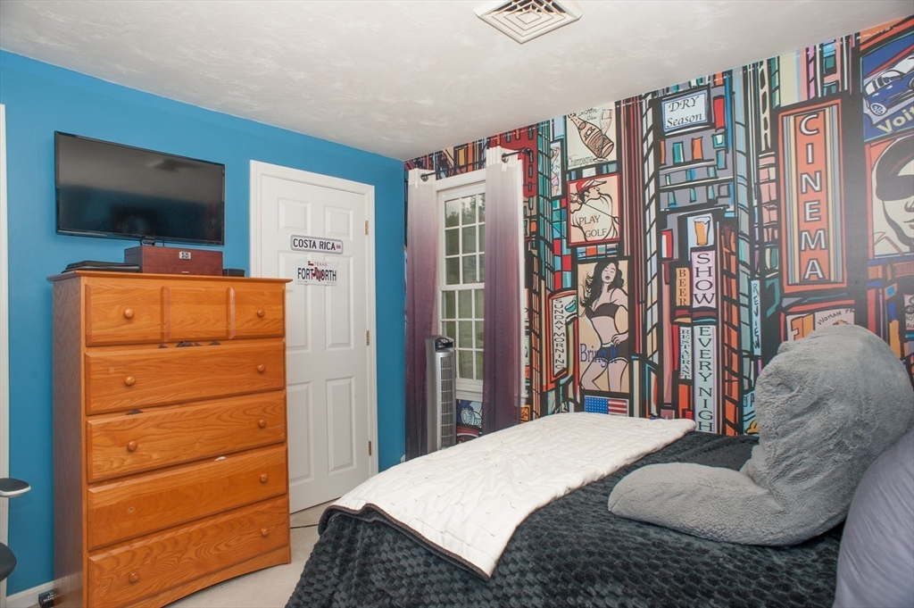 13 King Philip Path Mendon, MA 01756 - Photo 23 of 38