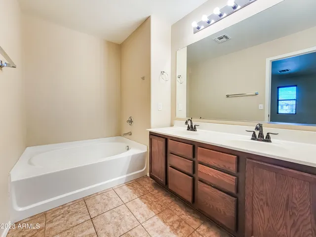 $1,895 | 18513 West Mariposa Drive, Surprise, AZ 85374