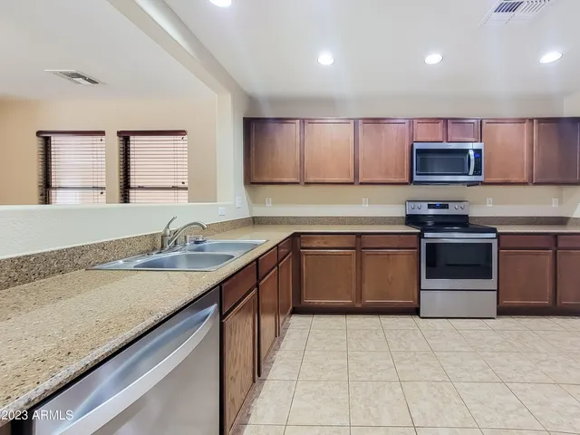 $1,895 | 18513 West Mariposa Drive, Surprise, AZ 85374