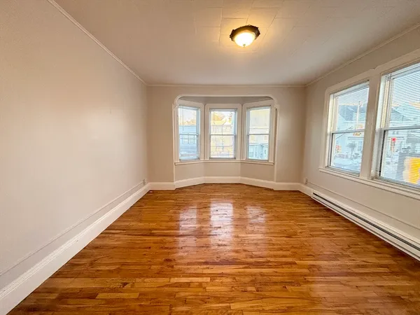 $2,000 | 92 Main Street, Unit 1, Malden, MA 02148