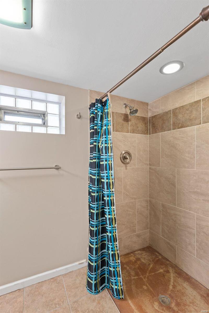 1724 Union Road St. Louis, MO 63125 - Photo 12 of 20 Gallery Image 12