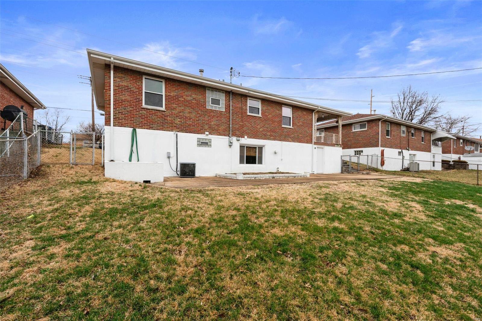 1724 Union Road St. Louis, MO 63125 - Photo 19 of 20 Gallery Image 19