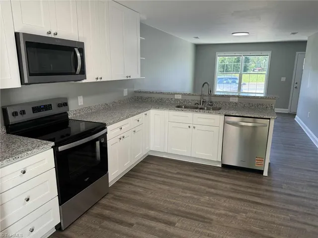 $1,200 | 203 Linwood Road, Lexington, NC 27292