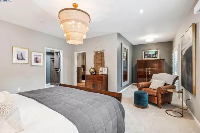 $1,995,000 | 2005 Tunnel Road, Oakland, CA 94611