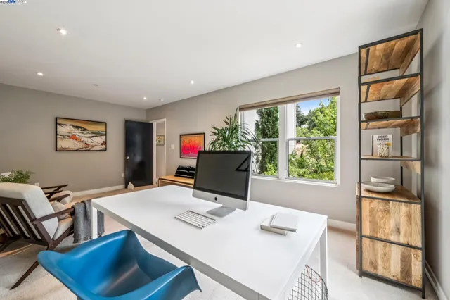 $1,995,000 | 2005 Tunnel Road, Oakland, CA 94611