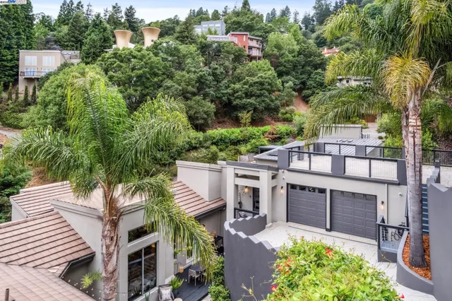 $1,995,000 | 2005 Tunnel Road, Oakland, CA 94611