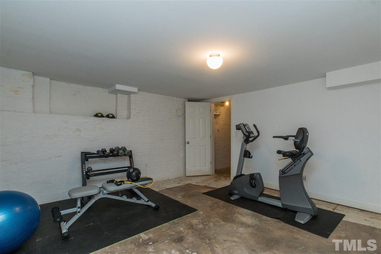 2817 Mayview Road Raleigh, NC 27607 - Photo 22 of 26