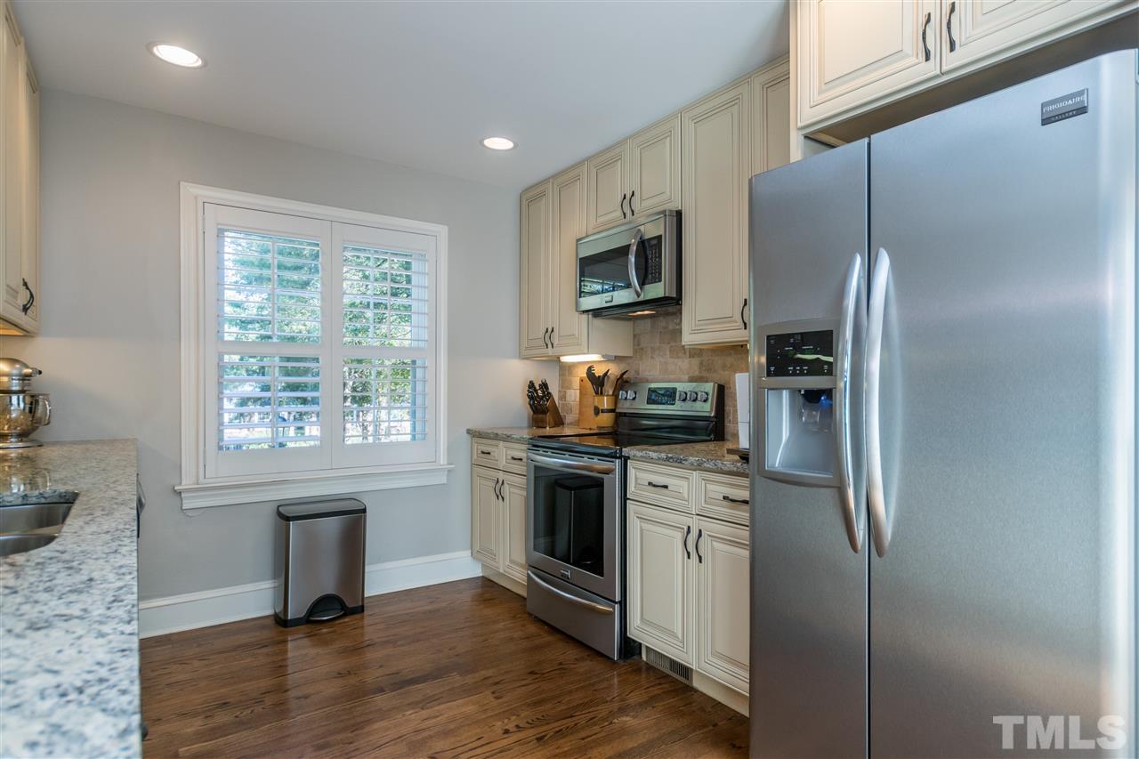 2817 Mayview Road Raleigh, NC 27607 - Photo 8 of 26