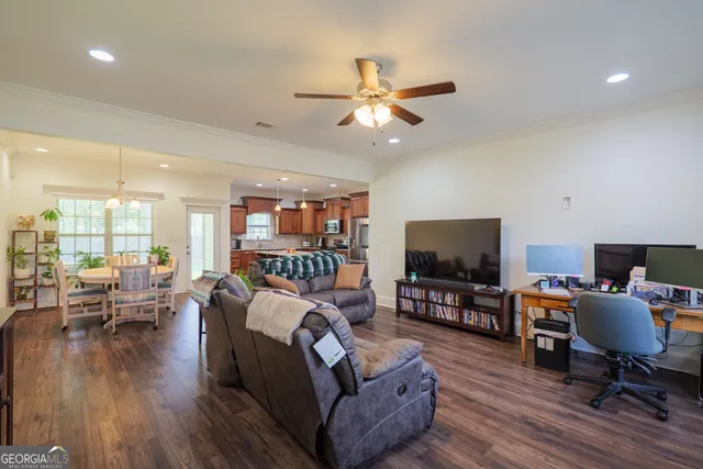 $319,900 | 4017 Gramercy Drive, Valdosta, GA 31605