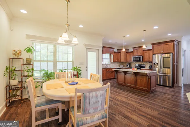 $319,900 | 4017 Gramercy Drive, Valdosta, GA 31605