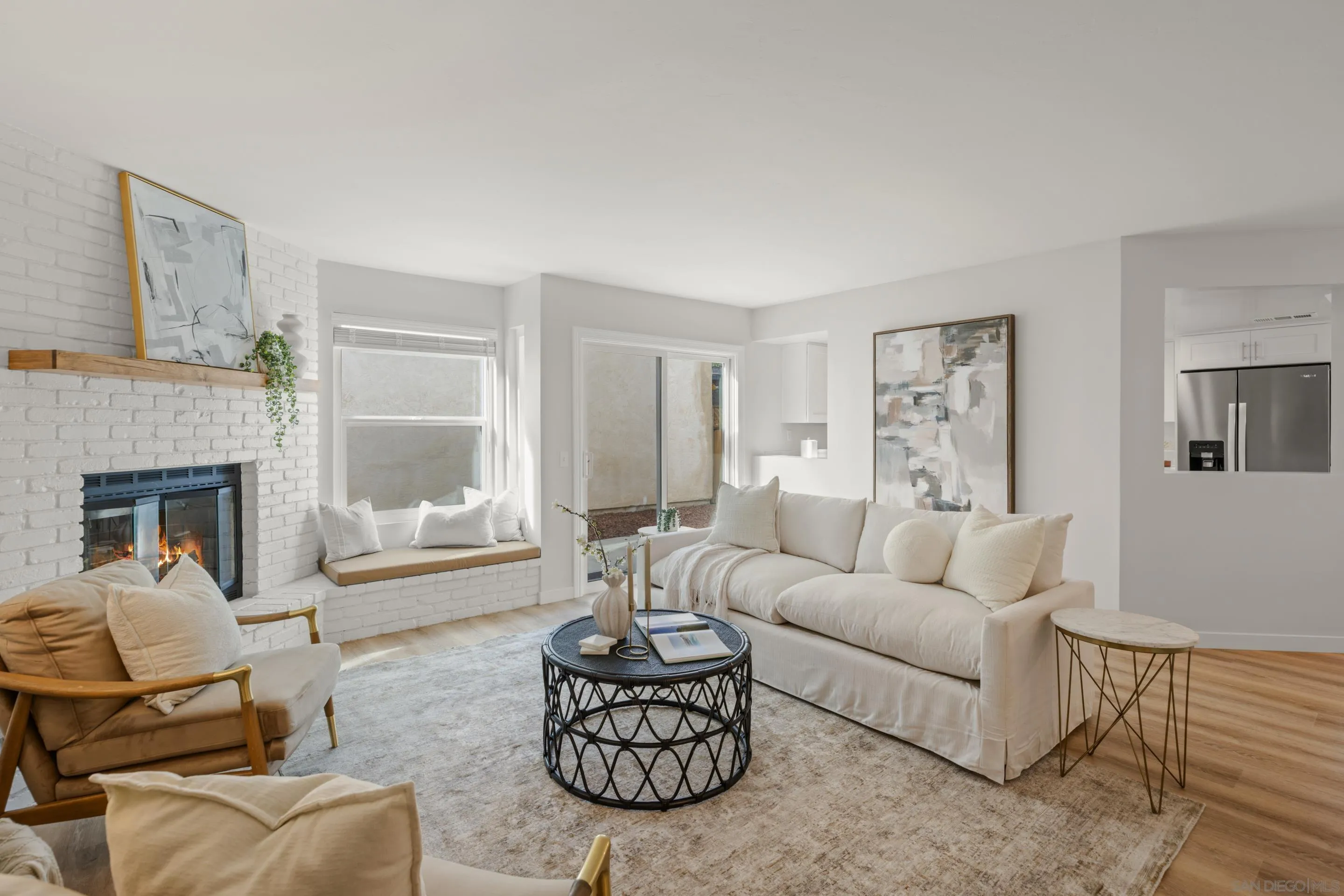 4216 Esperanza Way Oceanside, CA 92056 - Photo 3 of 21