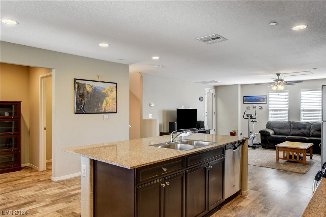 4650 Ranch House Road, Unit 19 North Las Vegas, NV 89031 - Photo 14 of 44 Gallery Image 14