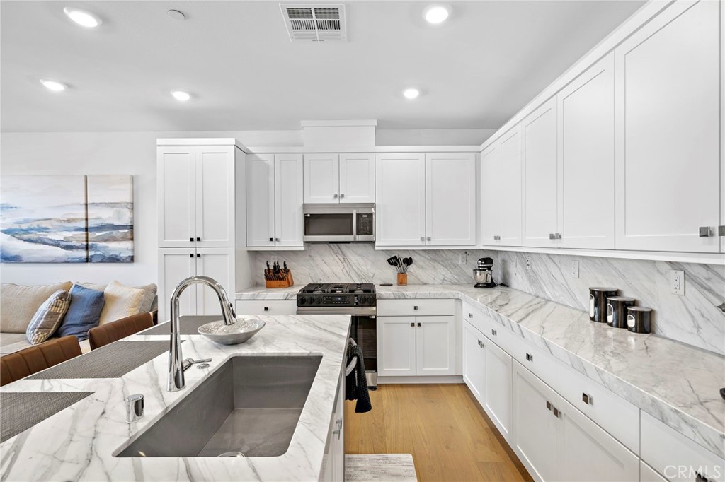 530 Bluegrass Way Rancho Mission Viejo, CA 92694 - Photo 5 of 14