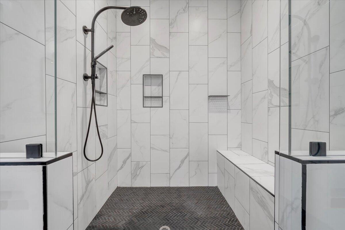 176 Three Point Isle Drive Penhook, VA 24137 - Photo 46 of 97 10-MIB09229
