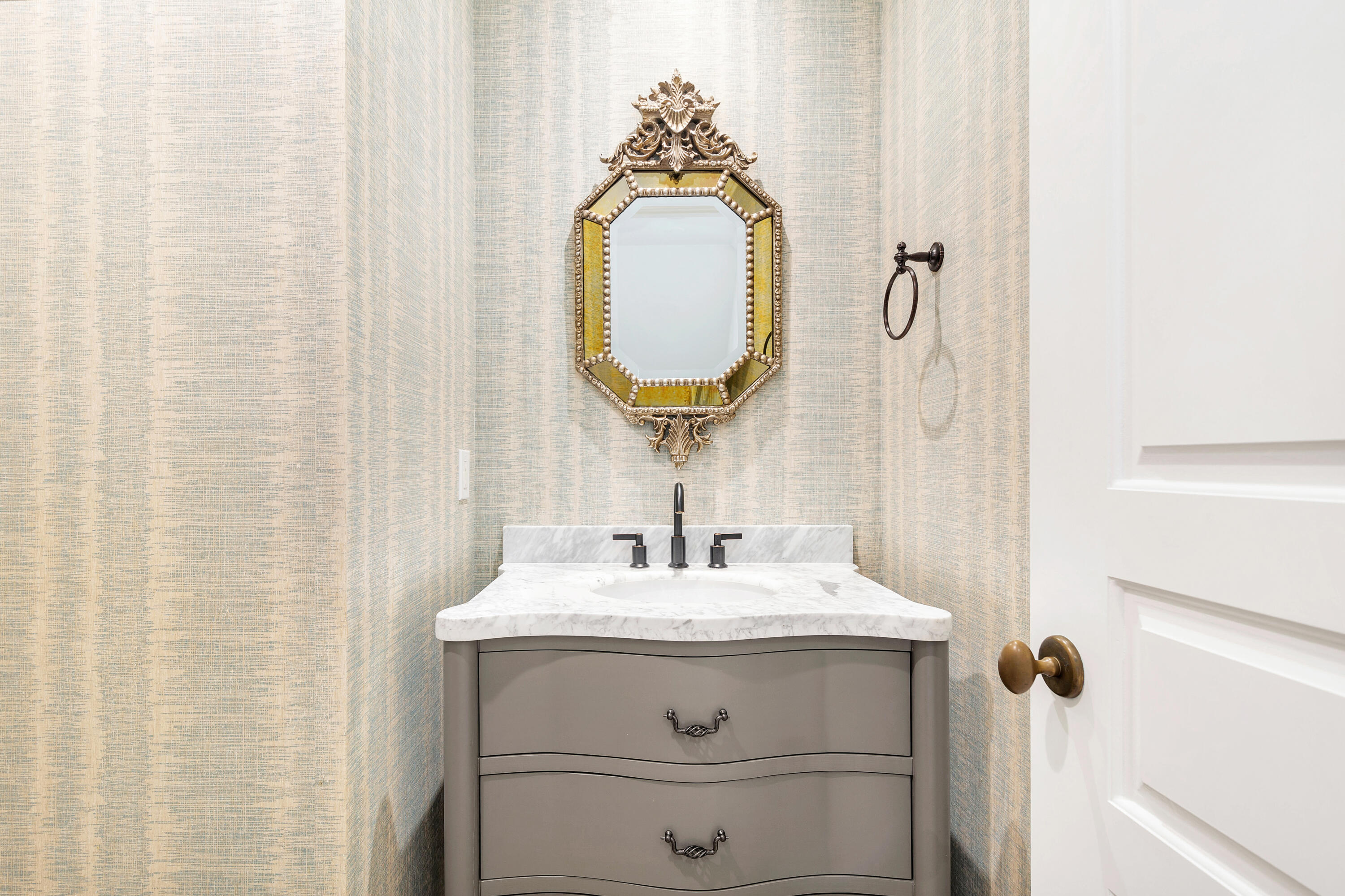 352 North Bromeliad West Palm Beach, FL 33401 - Photo 9 of 19 high-25