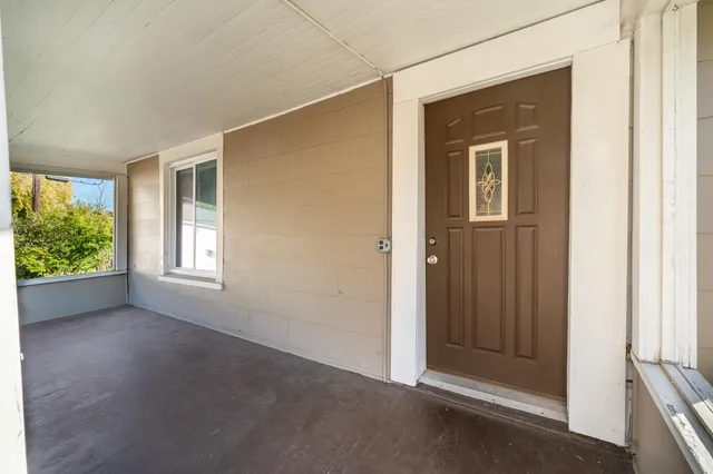 $147,000 | 1514 Elmwood Avenue, Oshkosh, WI 54901