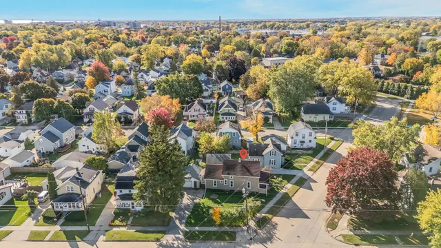 $147,000 | 1514 Elmwood Avenue, Oshkosh, WI 54901