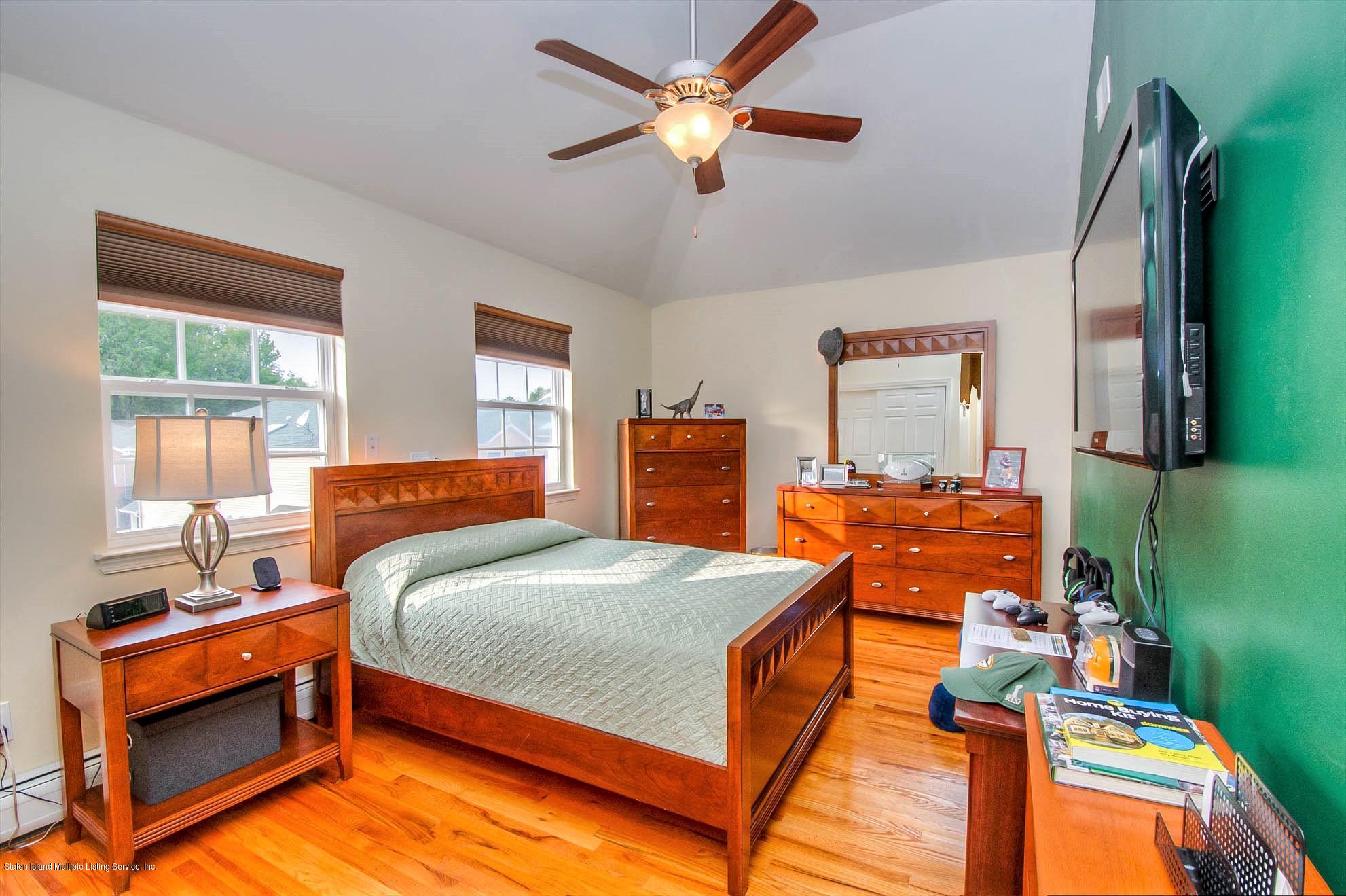 36 Foothill Court Staten Island, NY 10309 - Photo 14 of 32 13