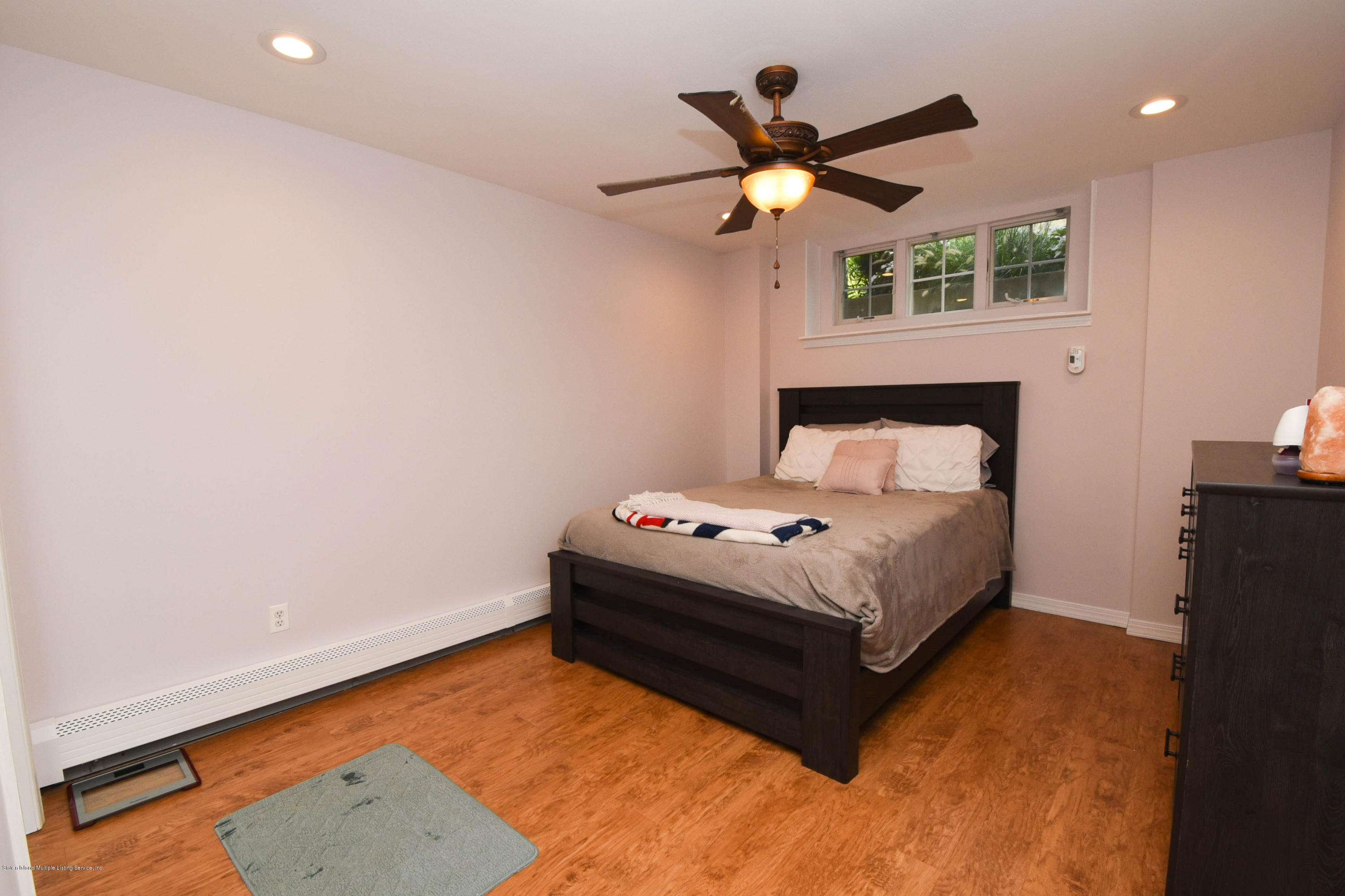 36 Foothill Court Staten Island, NY 10309 - Photo 18 of 32 17