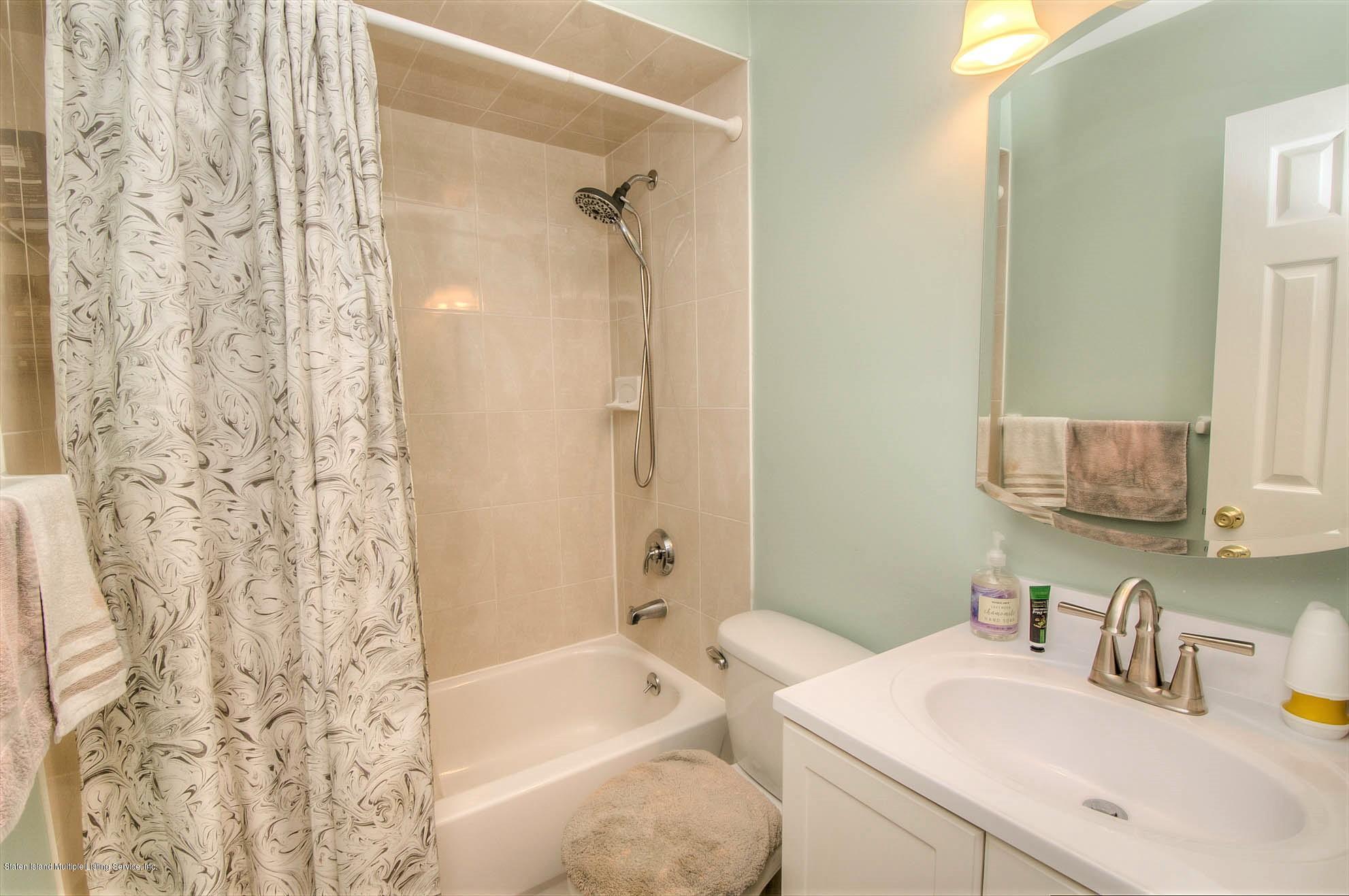 36 Foothill Court Staten Island, NY 10309 - Photo 19 of 32 18