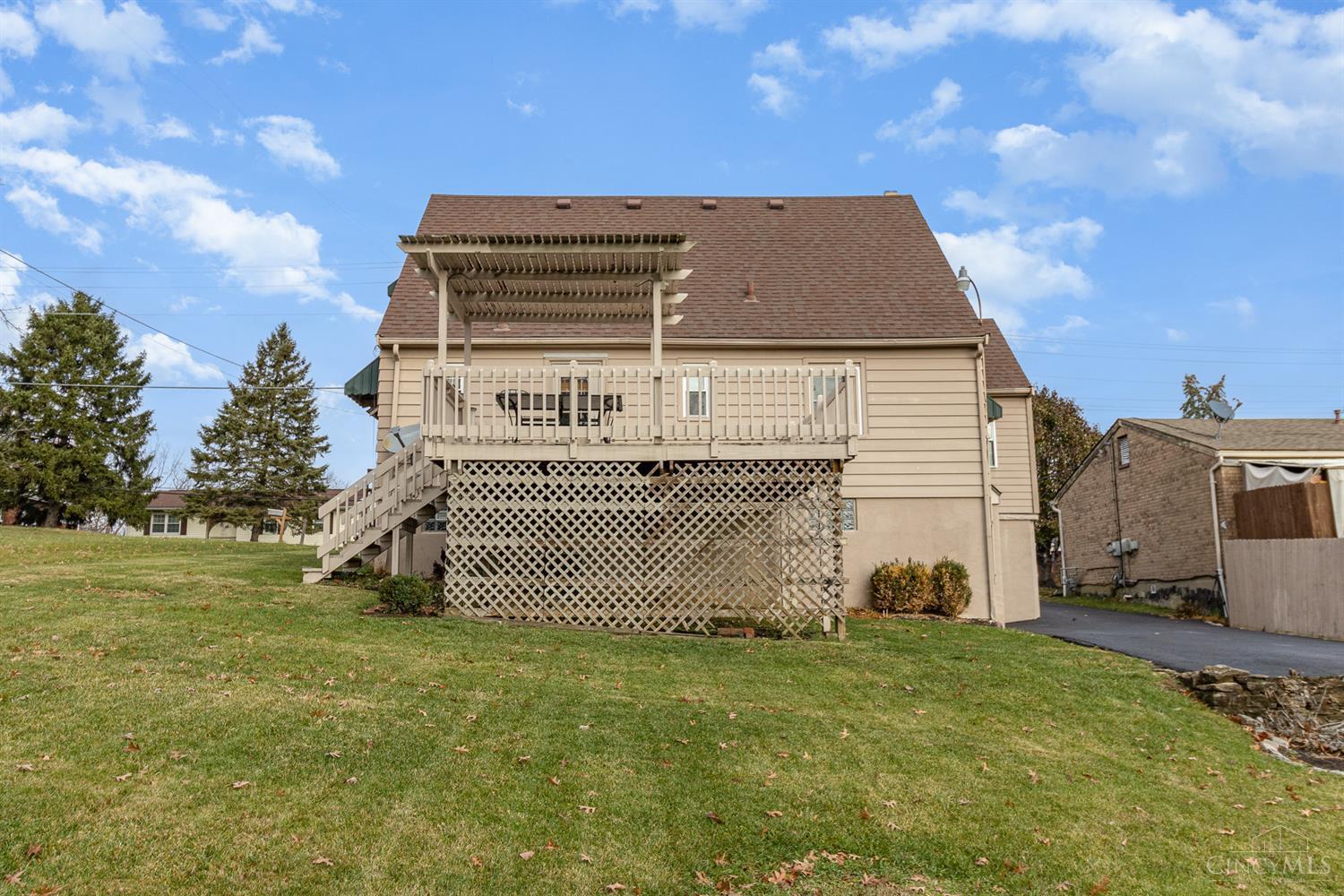 3297 Diehl Road Cincinnati, OH 45211 - Photo 22 of 26 Gallery Image 22