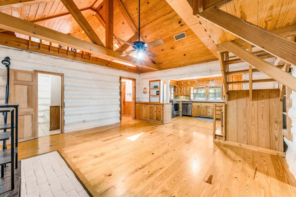 539 North Duncanville Road Cedar Hill, TX 75104 - Photo 6 of 36 a view of a backyard