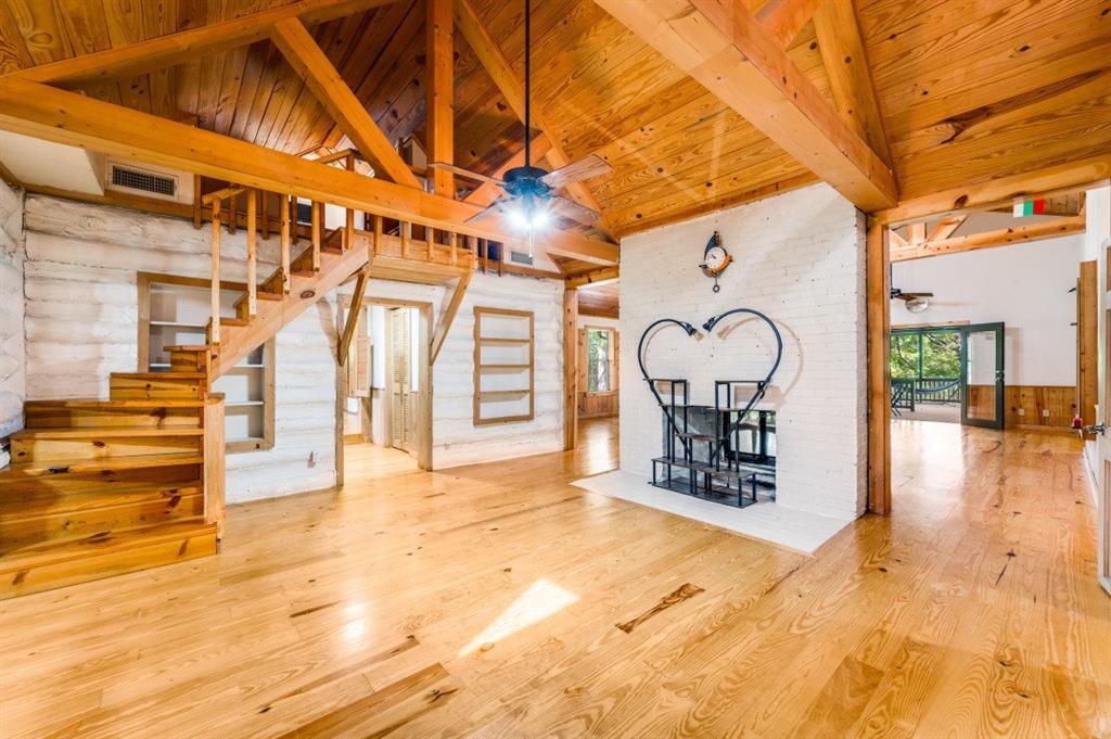 539 North Duncanville Road Cedar Hill, TX 75104 - Photo 10 of 36 a front view of a building with garden