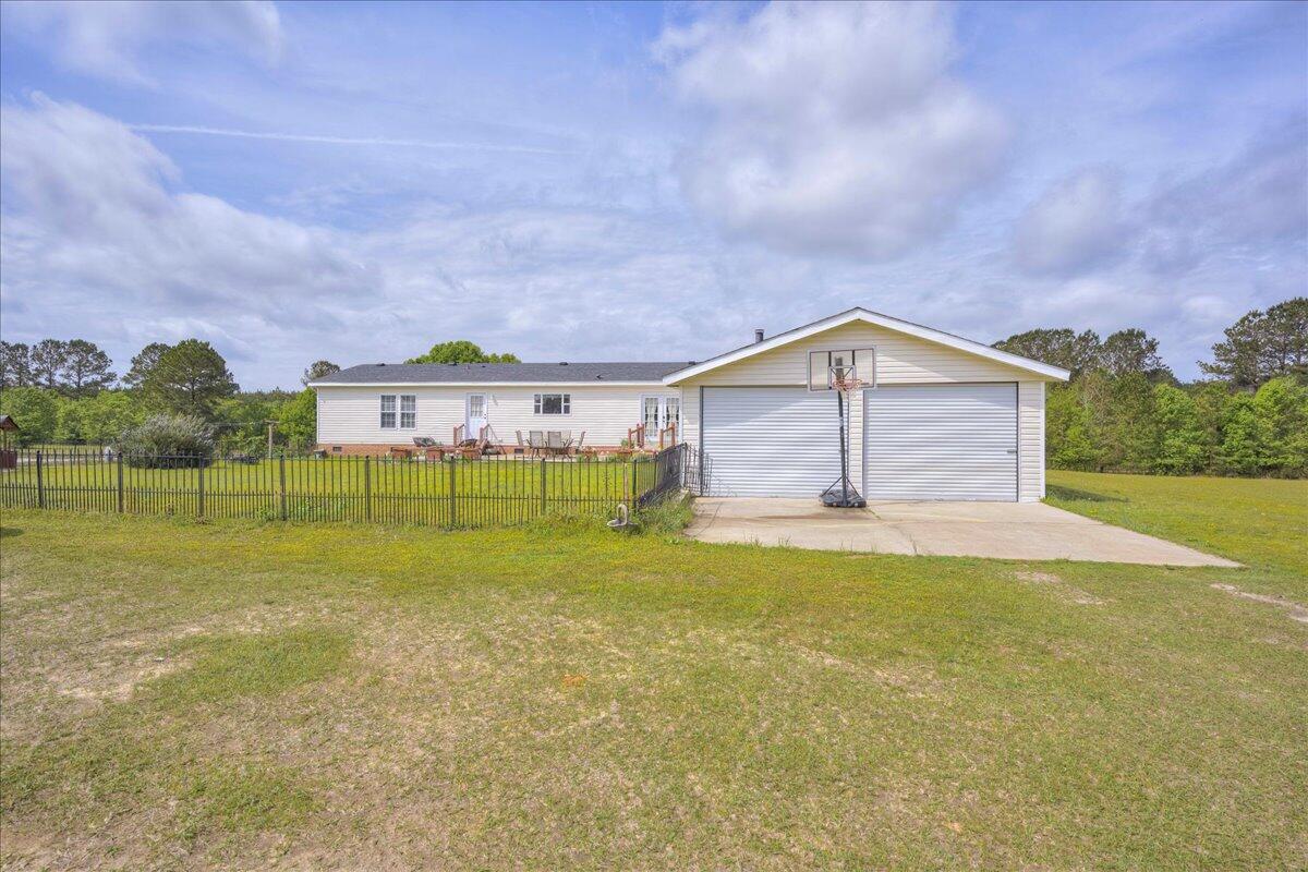 270 Autumn Road Hephzibah, GA 30815 - Photo 3 of 63 02-005-