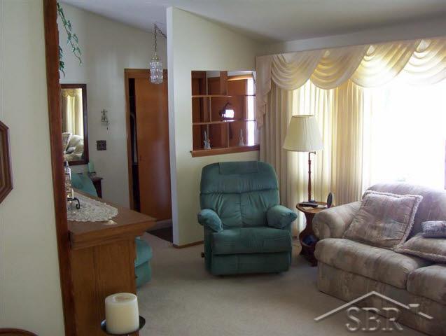 2411 Anderson Road Saginaw, MI 48603 - Photo 11 of 12 20035908-11.JPG
