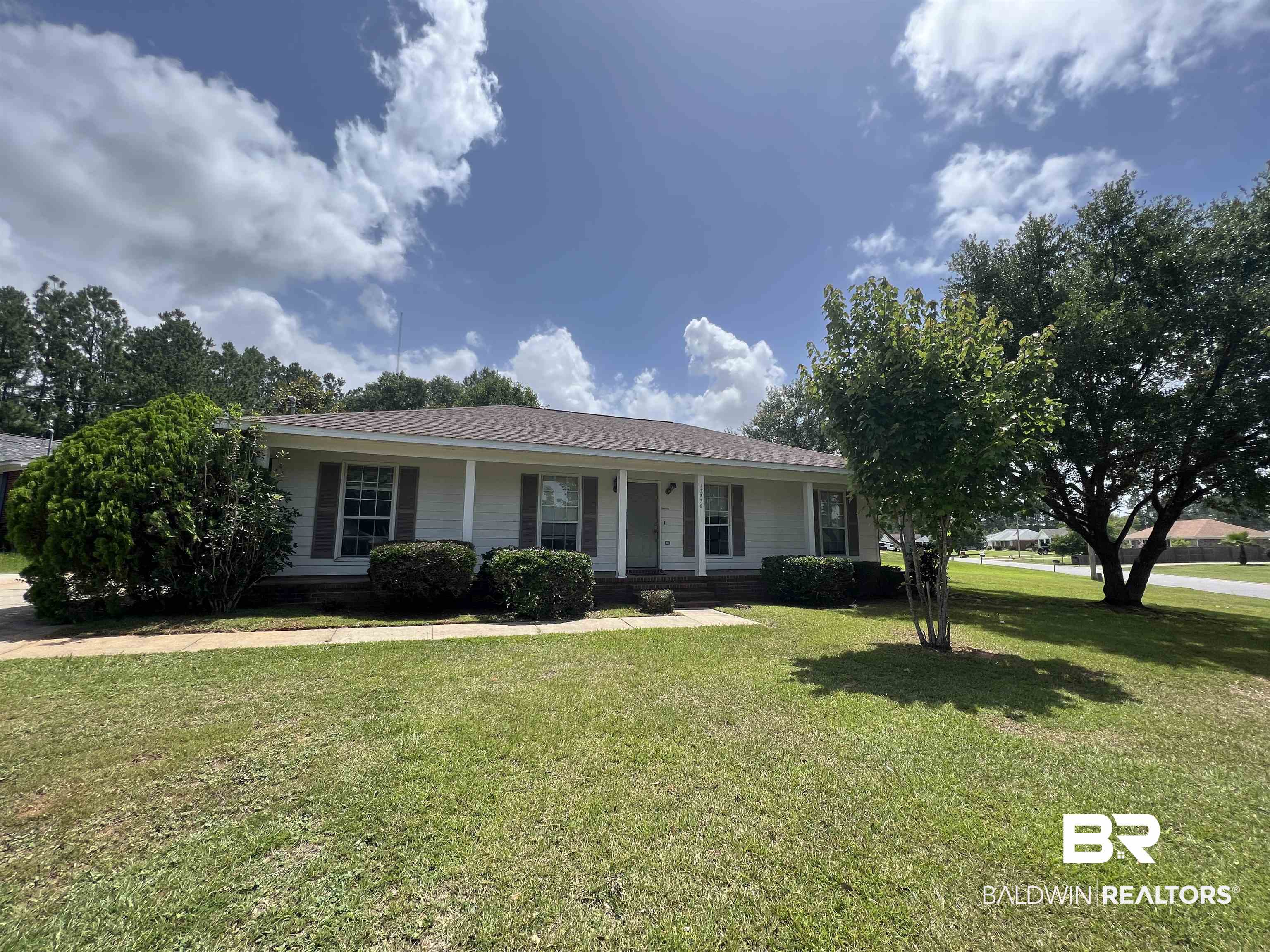 13236 Pointer Drive Foley, AL 36535 - Photo 2 of 28