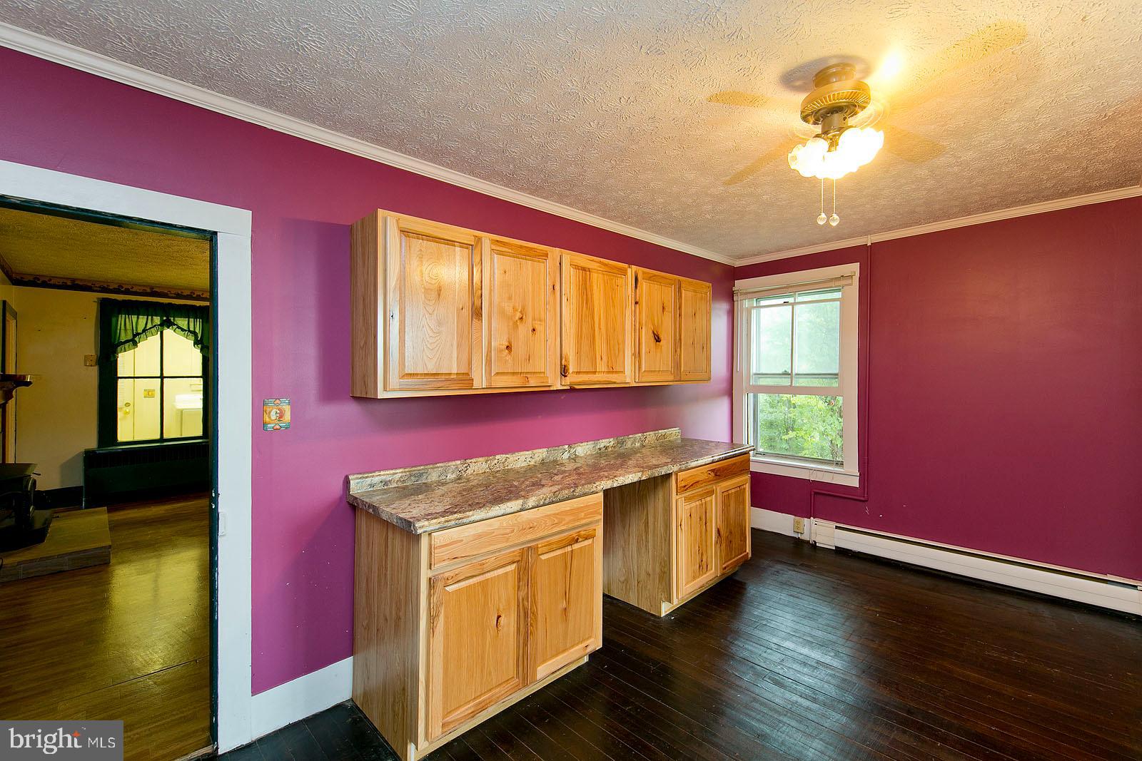 304 Cross Junction Road Cross Junction, VA 22625 - Photo 16 of 61 Dining room