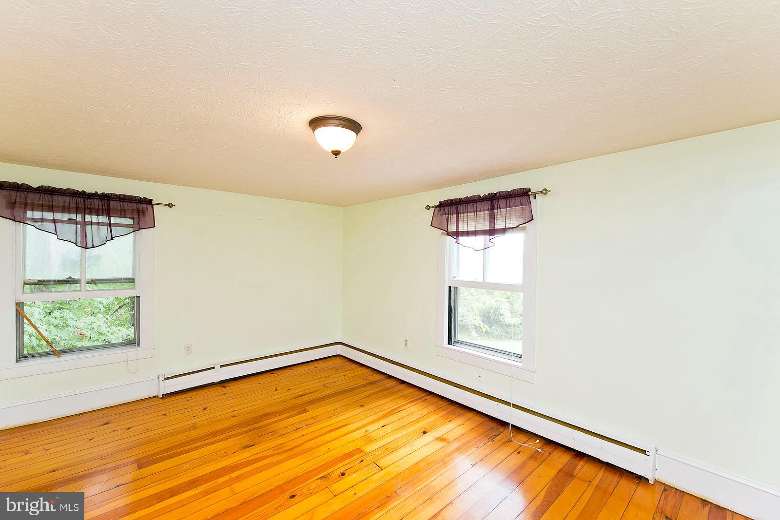 304 Cross Junction Road Cross Junction, VA 22625 - Photo 34 of 61 Fourth bedroom