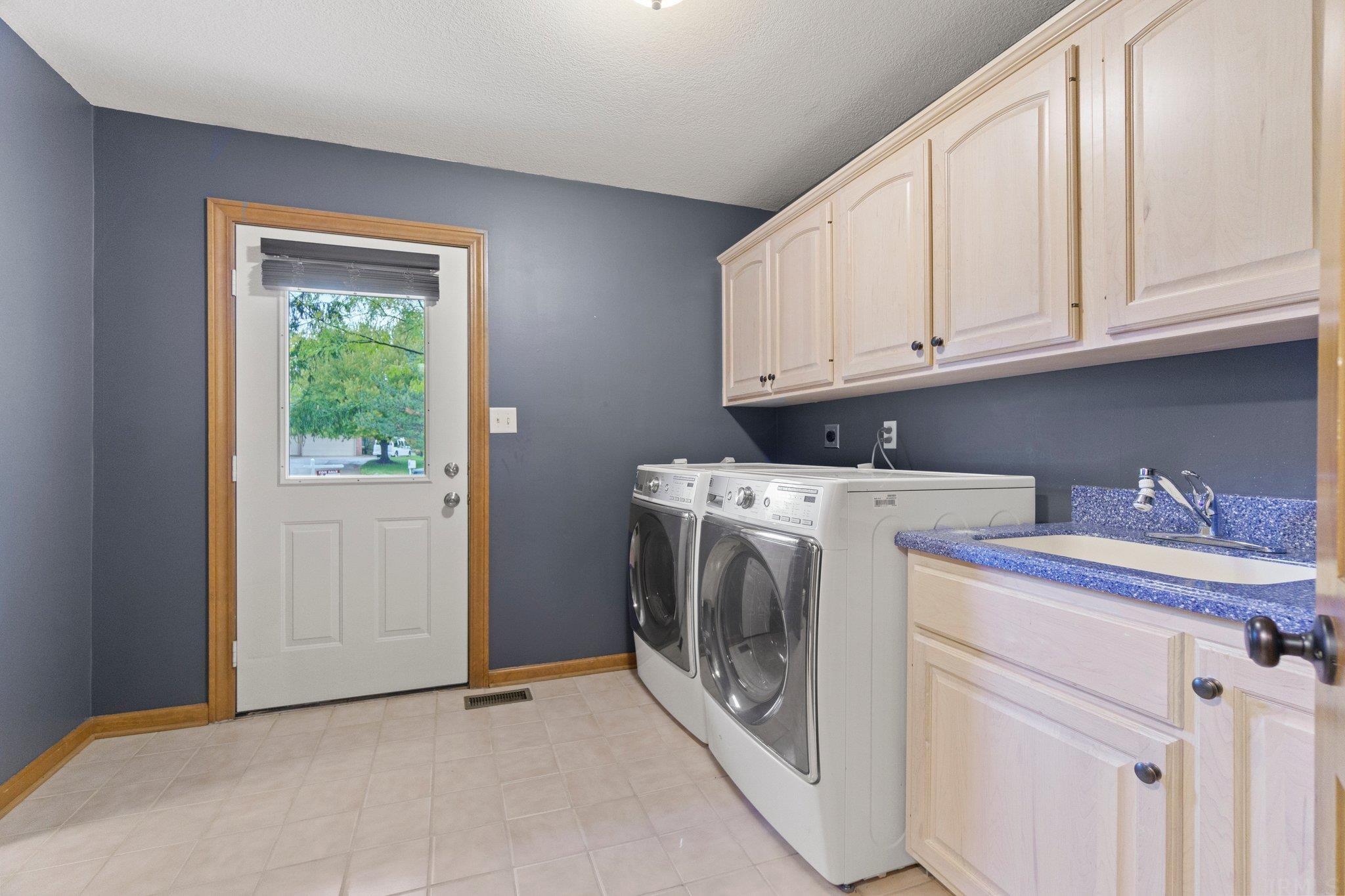 4724 Creek Ridge Place Fort Wayne, IN 46835 - Photo 17 of 36