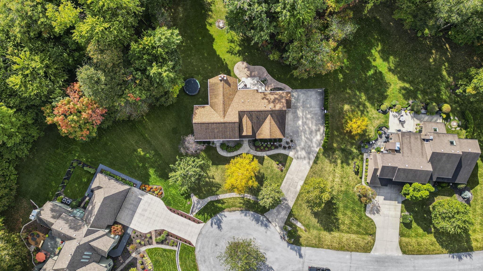 4724 Creek Ridge Place Fort Wayne, IN 46835 - Photo 2 of 36