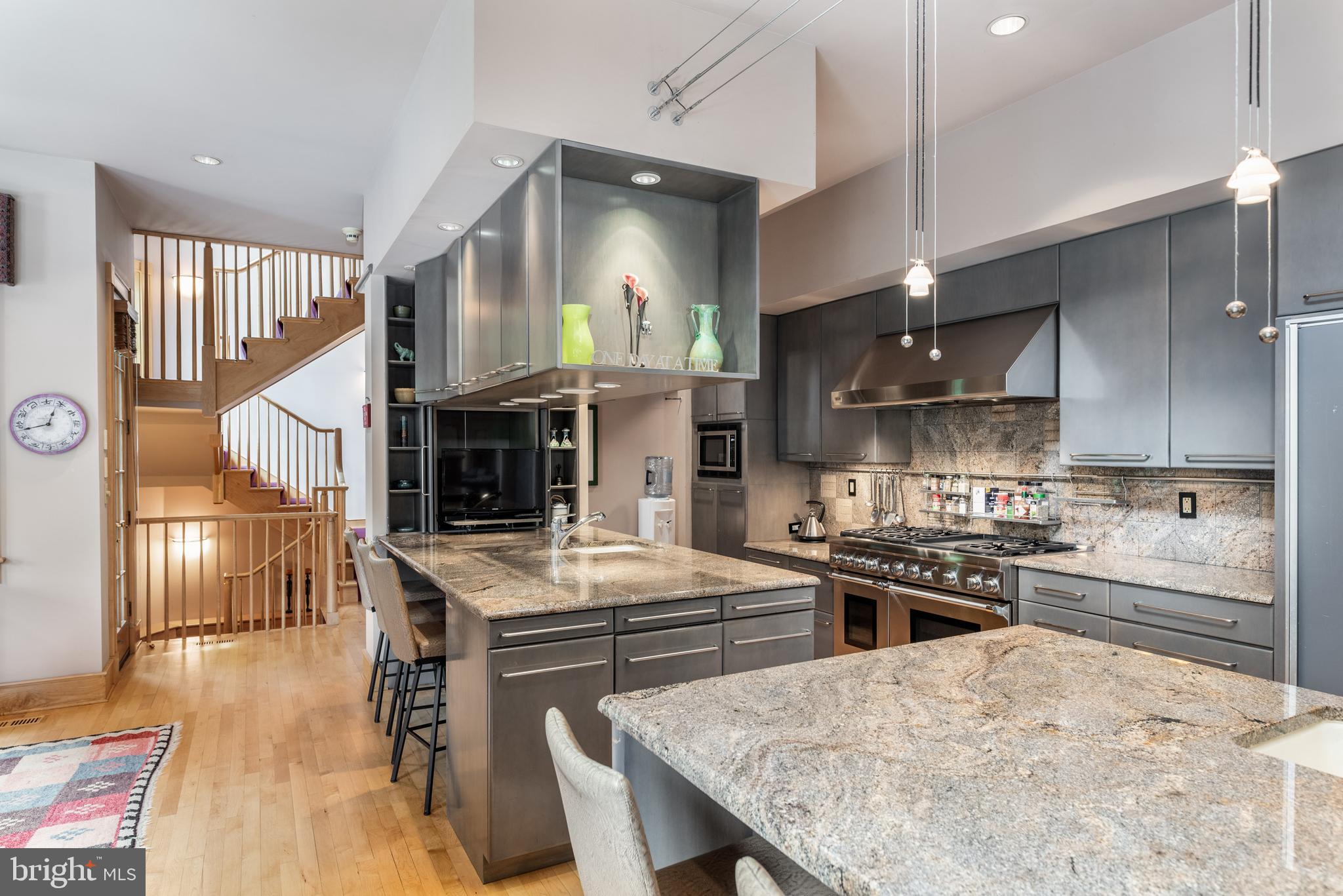 893 Parkes Run Lane Villanova, PA 19085 - Photo 14 of 86 Chef's Kitchen