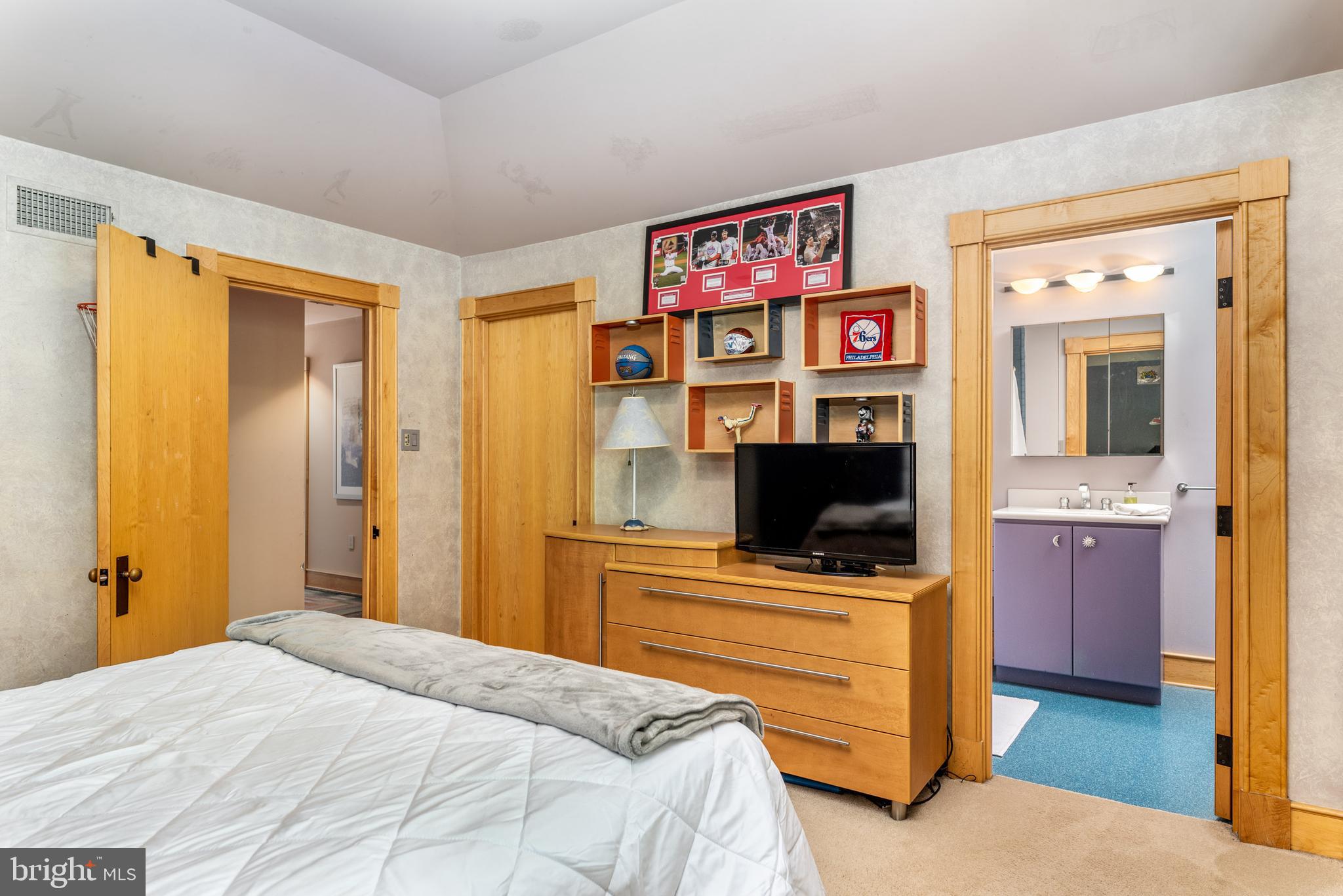 893 Parkes Run Lane Villanova, PA 19085 - Photo 47 of 86 Bedroom 5