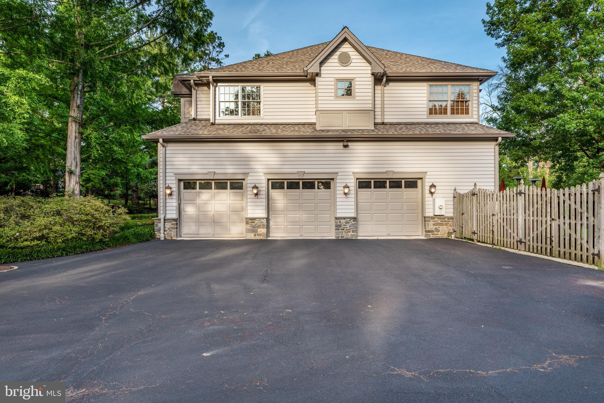 893 Parkes Run Lane Villanova, PA 19085 - Photo 5 of 86 Attached 3-Car Garage