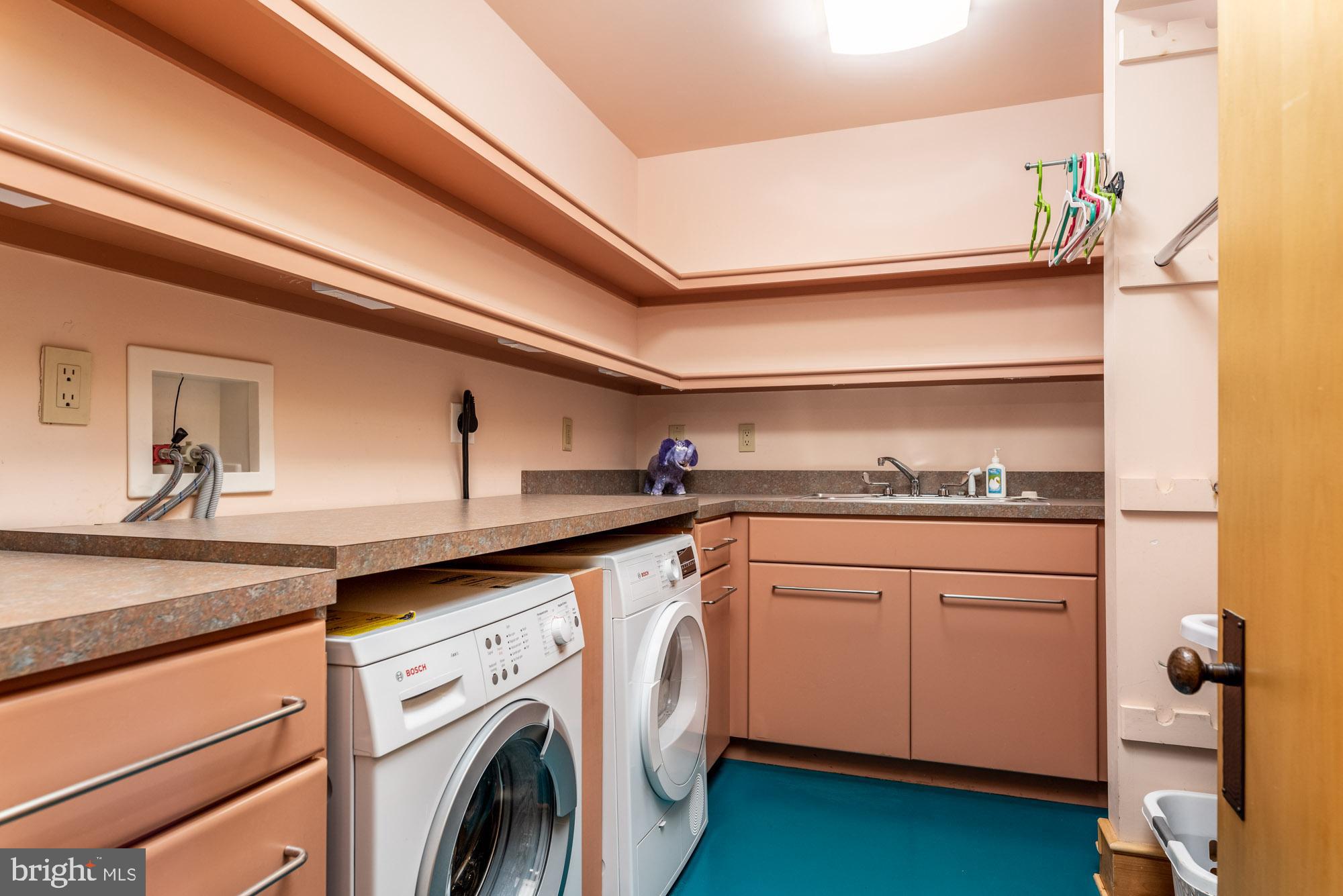 893 Parkes Run Lane Villanova, PA 19085 - Photo 54 of 86 Second Floor Laundry