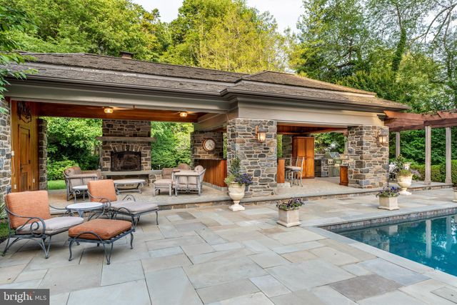 $3,250,000 | 893 Parkes Run Lane, Villanova, PA 19085