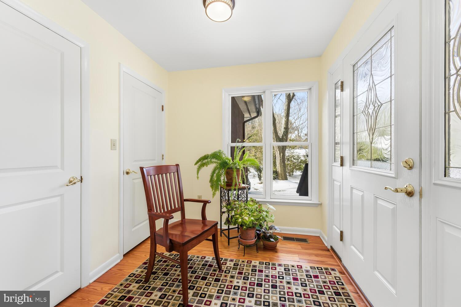 25711 Royal Road Royal Oak, MD 21662 - Photo 9 of 37 a dining room with furniture and window