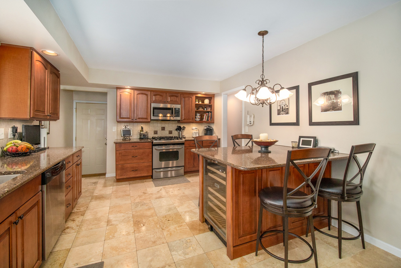 32 Green Ridge Road Elgin, IL 60120 - Photo 7 of 26