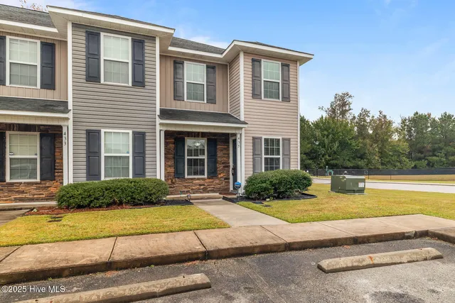 $205,000 | 435 Falls Cove, Jacksonville, NC 28546