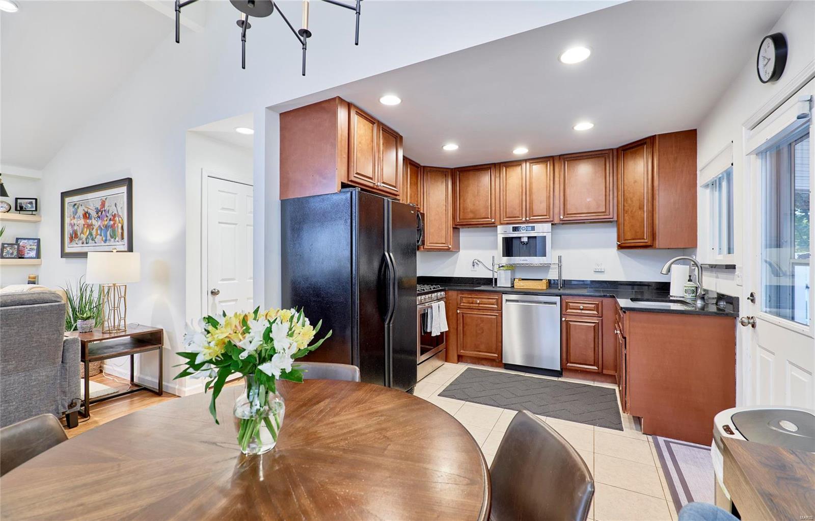 430 Orchard Avenue Ballwin, MO 63021 - Photo 11 of 30