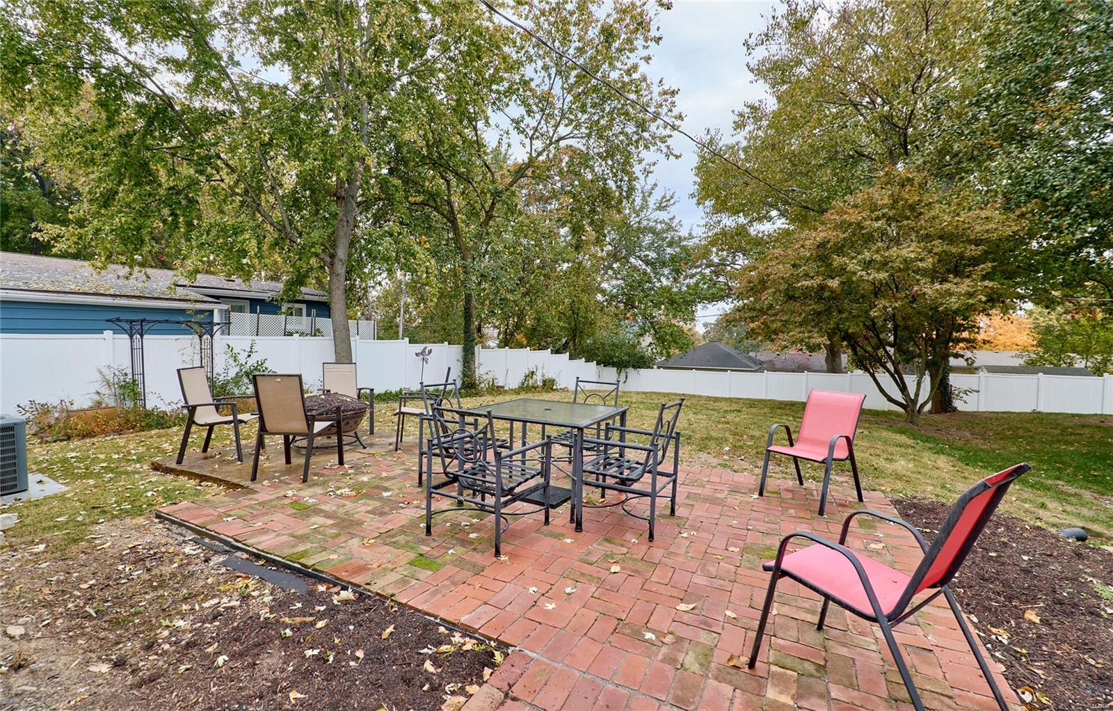 430 Orchard Avenue Ballwin, MO 63021 - Photo 24 of 30