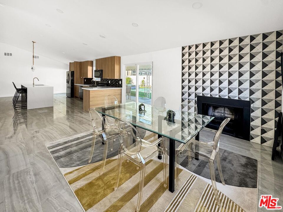 2802 East Venetia Road Palm Springs, CA 92262 - Photo 11 of 43